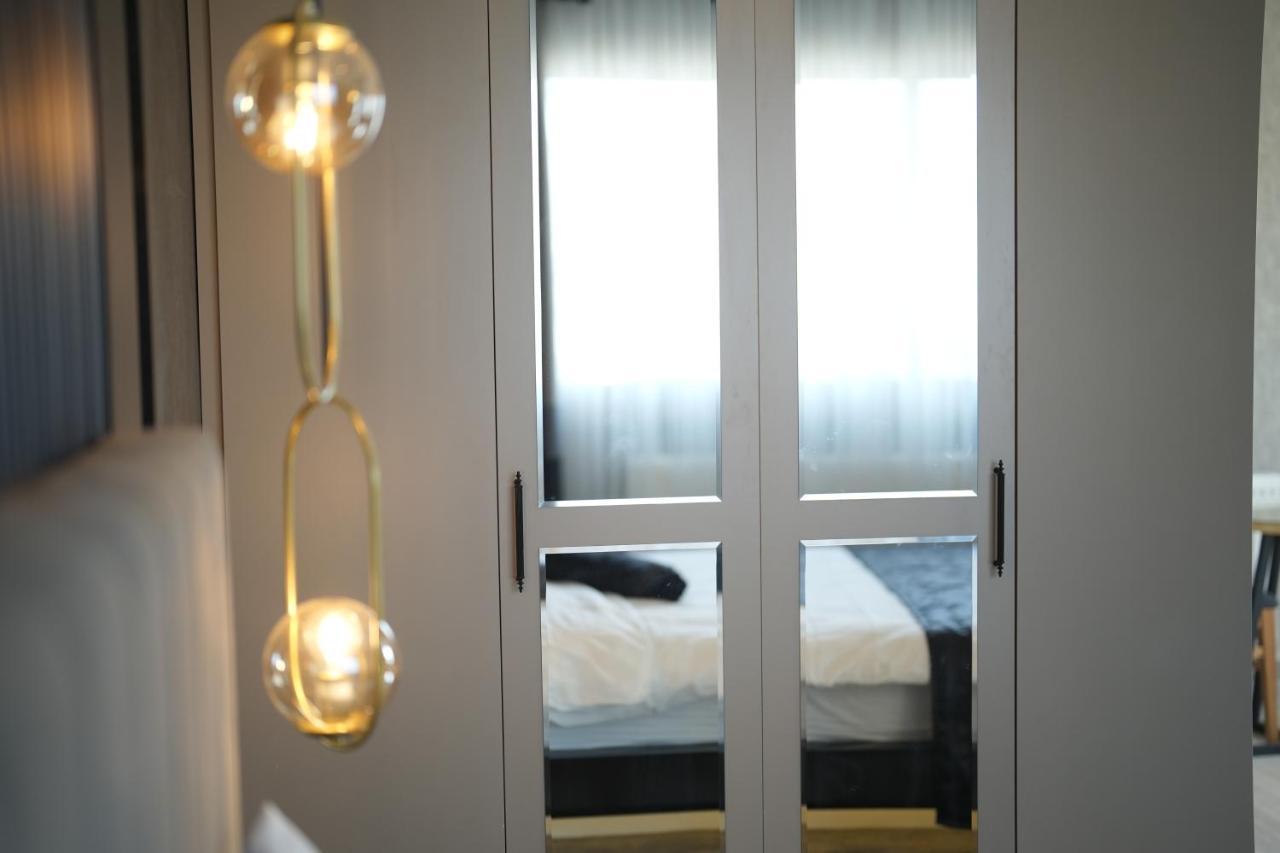 Marlen Hotel Bayrakli อิซมีร์ ภายนอก รูปภาพ