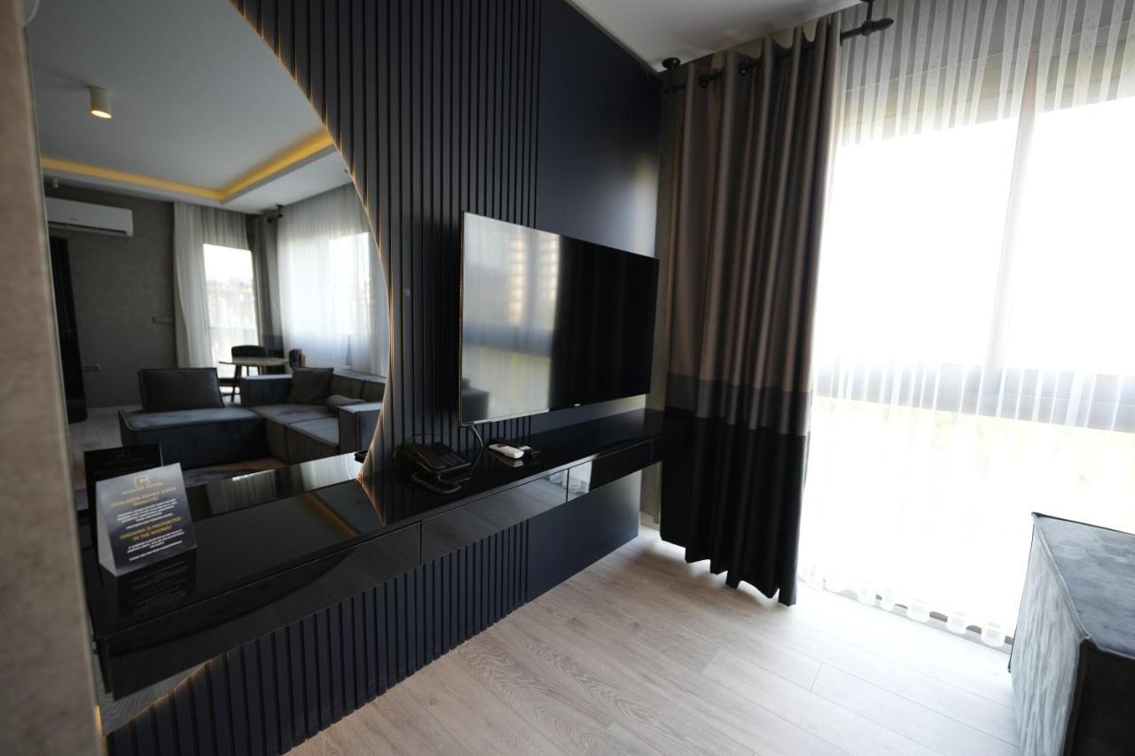 Marlen Hotel Bayrakli อิซมีร์ ภายนอก รูปภาพ