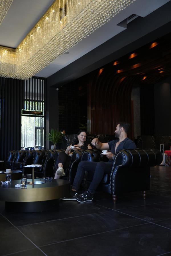 Marlen Hotel Bayrakli อิซมีร์ ภายนอก รูปภาพ