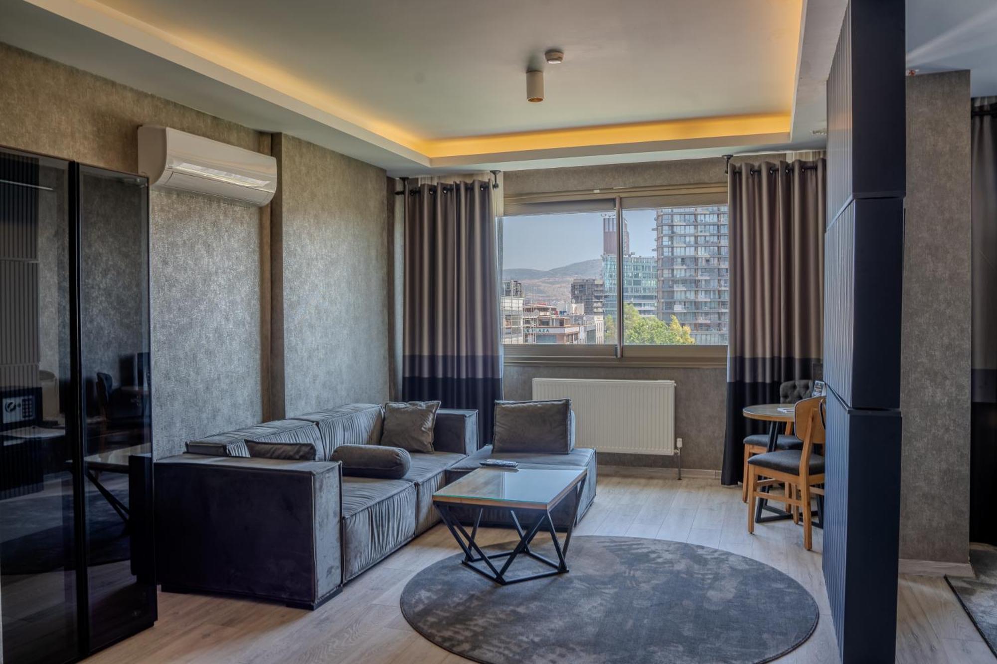 Marlen Hotel Bayrakli อิซมีร์ ภายนอก รูปภาพ